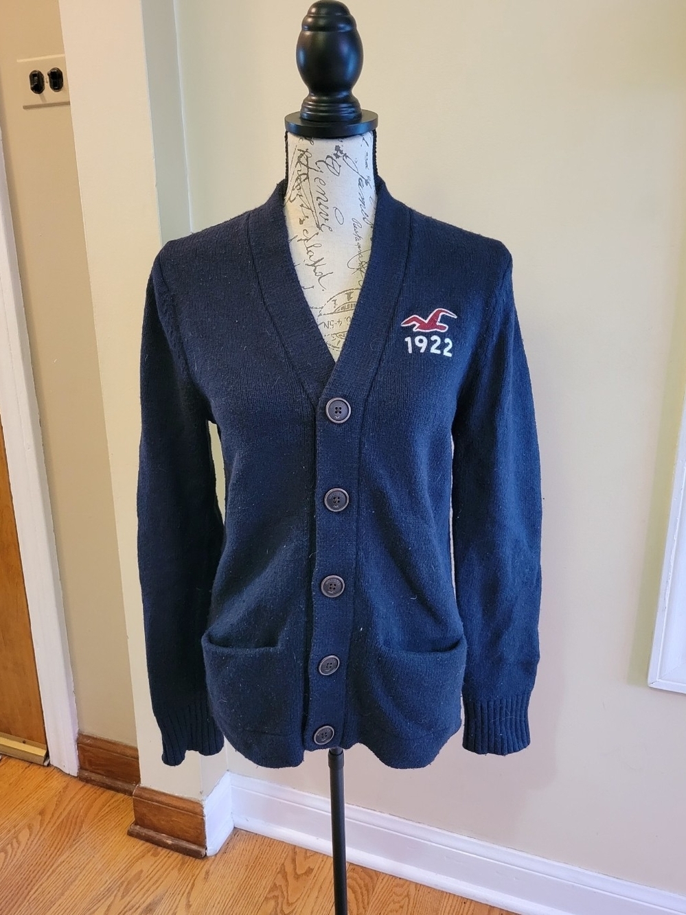 Hollister Men's Cardigan Blue Size Medium